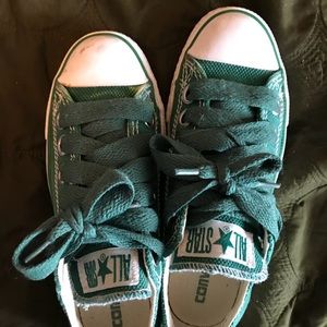 Super unique green converse W’s 7/M’s 5